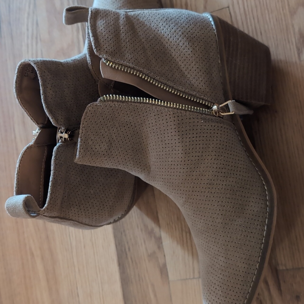 Booties Corky's